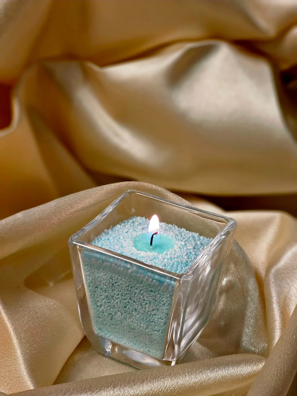 Pulberküünal kinketuubis 500g Beebi Sinise värvusega pulberküünal vaasis.