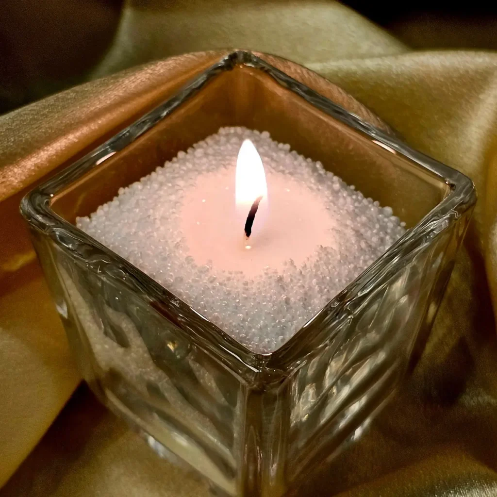 puruküünal tuubis valge pulberküünal tuubis valge